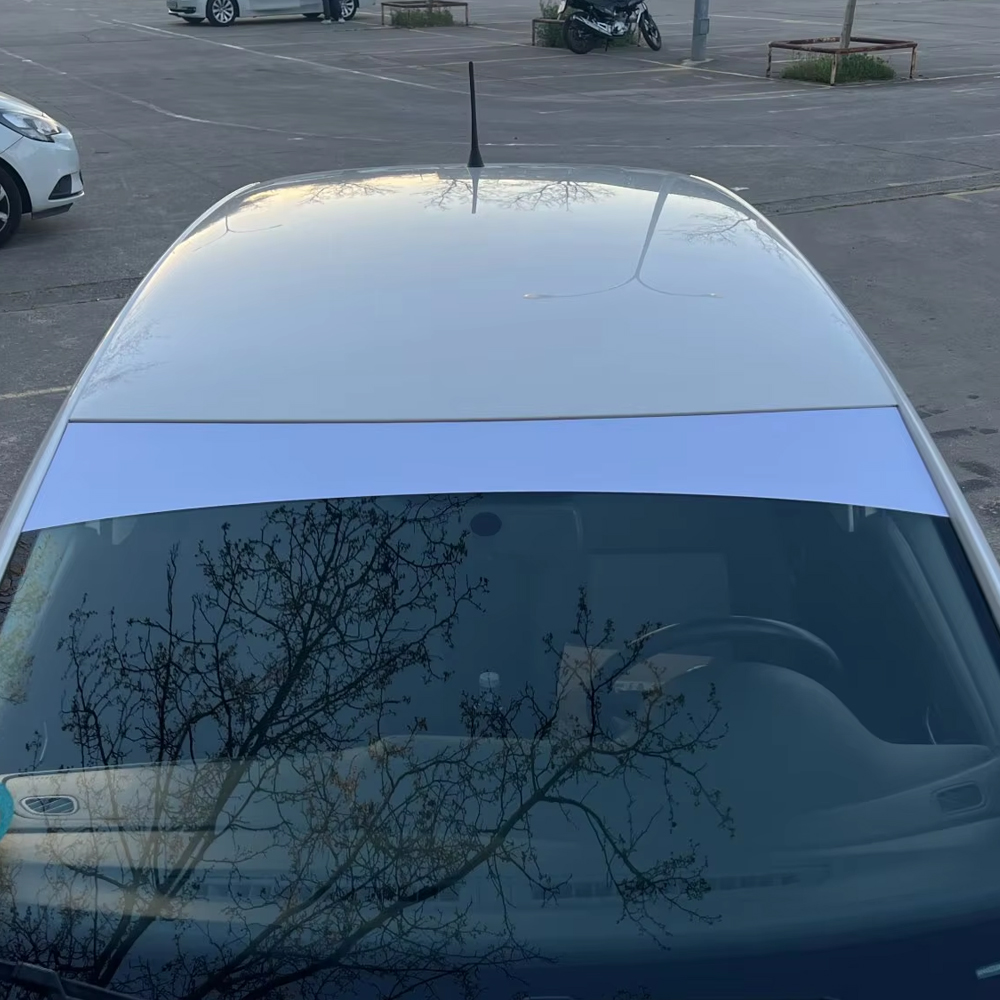 Car Accessories Banner - 135 × 21 センチメートル車のフロントガラスビニール防水バナーストライプデカール抗 UV 熱制御自動窓バイザーステッカーブラック/ホワイト